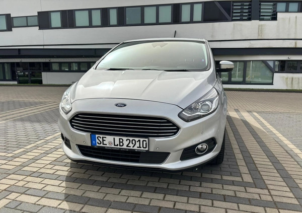 Ford S-Max cena 49900 przebieg: 235000, rok produkcji 2015 z Szczecin małe 781
